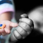 The child is dead because of taking pills