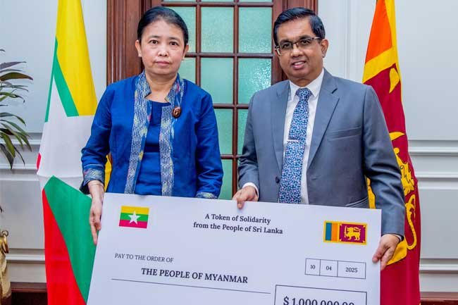 ශ්‍රී ලංකාවෙන් මියන්මාරයට සල්ලි මල්ලක්