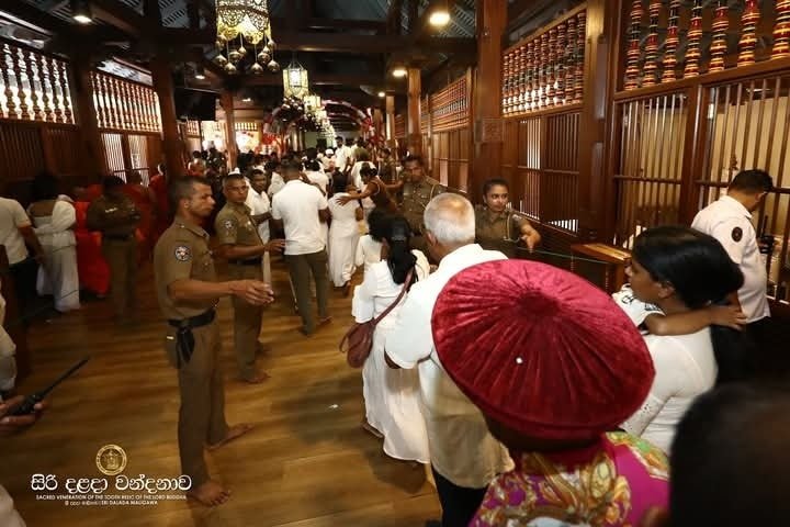 සිරි දළදා වන්දනාවේ තෙවන දිනය අදයි