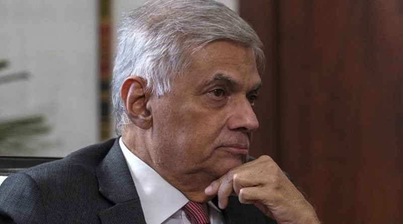 “අද බෑ ; සඳුදා එන්නම්” – රනිල් අල්ලස් කොමිසමට දන්වයි