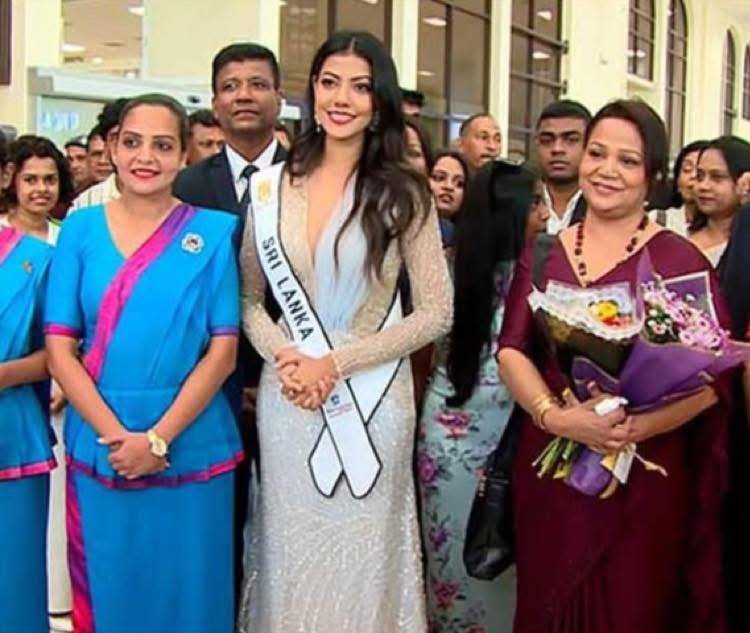 ශ්‍රී ලාංකේය රෑ රැජින යළි දිවයිනට