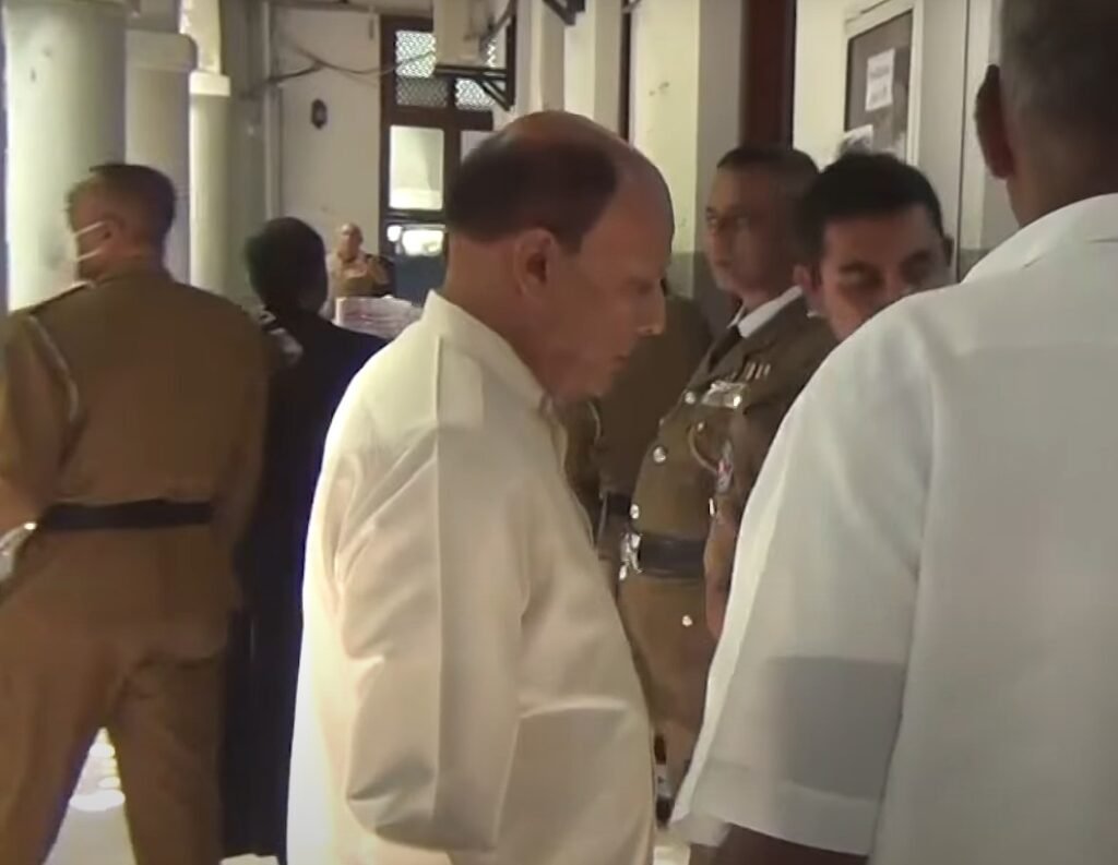 හිටපු ඇමති ලක්ෂ්මන් යාපාට අධිචෝදනා ; හේතුව මෙන්න