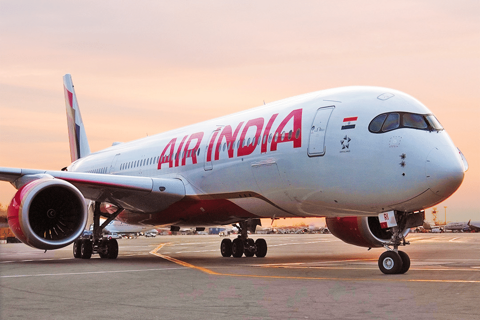 බෝම්බ බියක් ; දිල්ලි බලා ගිය Air India ගුවන්යානයක් හරවා යවයි