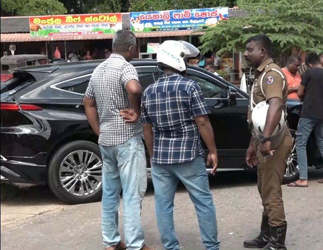 කඳානේ පත්තු වූ වෙඩිල්ලෙන් එක් අයෙක් මරුට