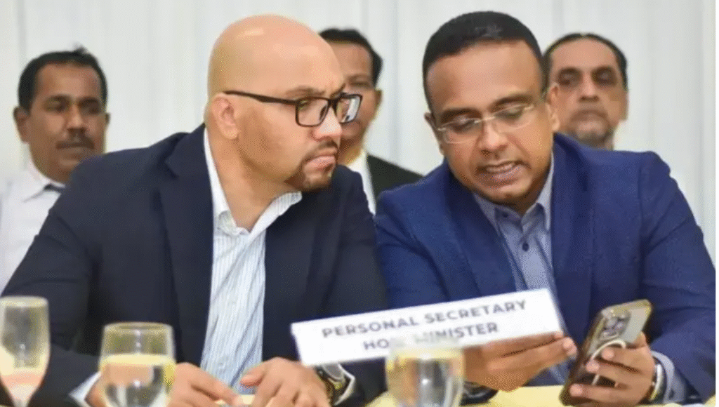 මනූෂගේ මල්ලිගේ ගිණුමේ කෝටි 27ක් : ලේකම්වරයාත් අත්අඩංගුවට!