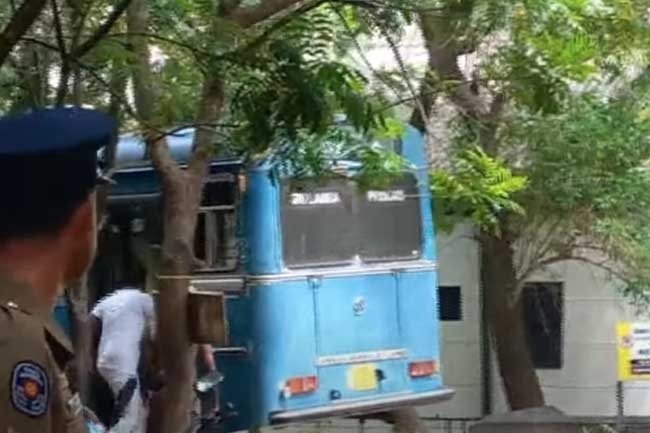 හොර ජනාධිපති සමාව ගත් අතුල අච්චු ලැබුවේ වෙන නඩුවකට