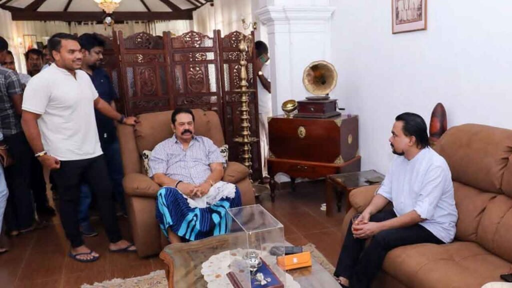 විමල් වීරවංශ මහින්ද බැහැදකින්න ගිහින්!