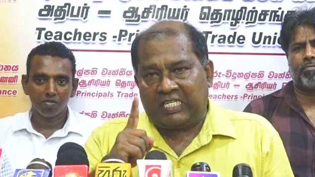පාසල් කාලය 2 දක්වා දීර්ඝ කිරීම : ගුරු සංගම් දැඩි තීරණයක
