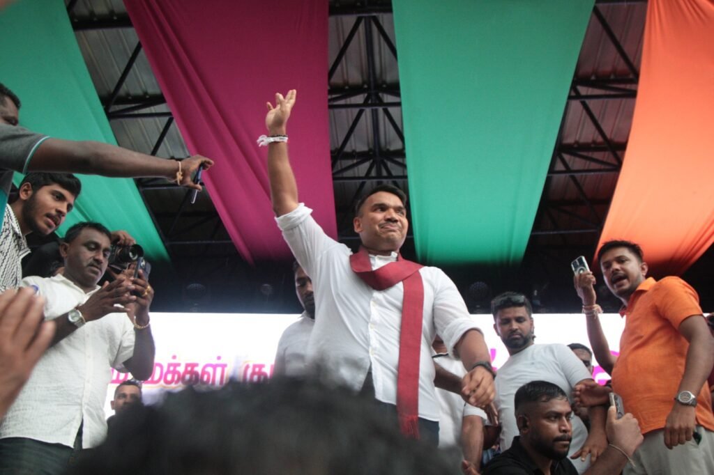 විපක්ෂයෙන් තවත් රැළි තුනක්!