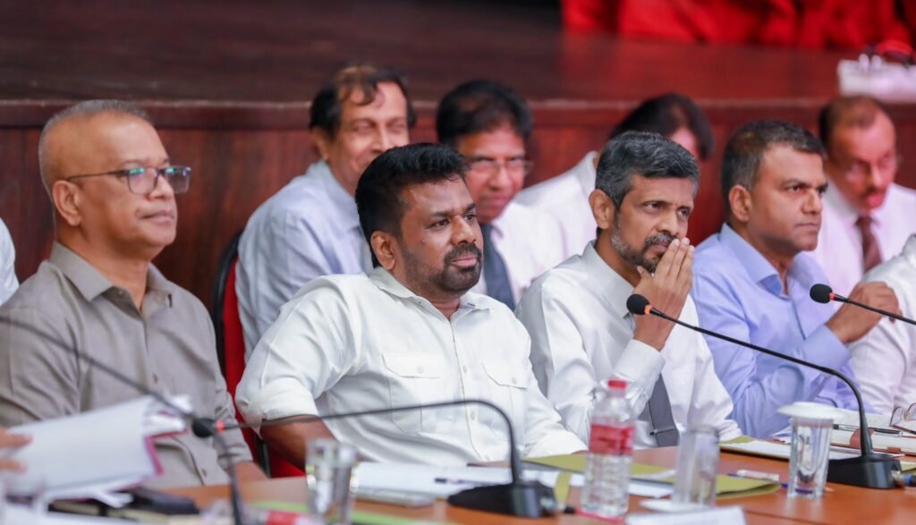 මහනුවර අනාගතයට මොකද වෙන්නේ? දිස්ත්රික් සම්බන්ධිකරණ රැස්වීමේදී ජනාධිපති එකින් එක කියයි