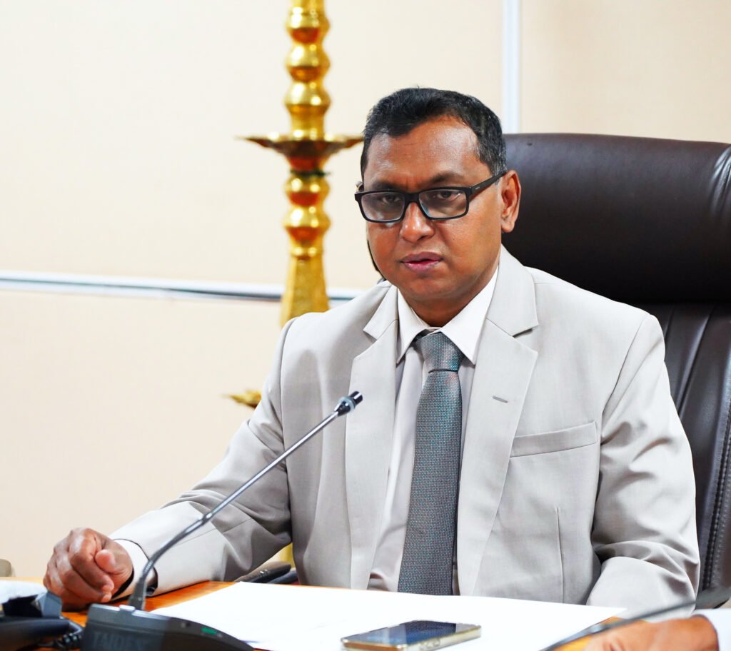 හොර සහතික පෙන්වා සමෘද්ධියේ රැකියාව ගත් අයගේ විශ්‍රාම වැටුප අර්බුදයක – ඇමති වාර්තාවක් කැඳවයි!