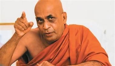 රටත්, ජනතාවත්, බුද්ධ ශාසනයත් අනතුරක – අගමැතිනියට එරෙහි කඳවුරට ඇල්ලේ ගුණවංශ හිමිත් එක්වෙයි!