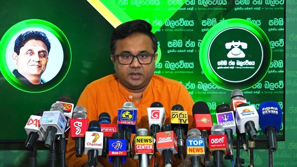 ලෝක ඉතිහාසයේවත් නැහැ මෙහෙම ආණ්ඩුවක්!