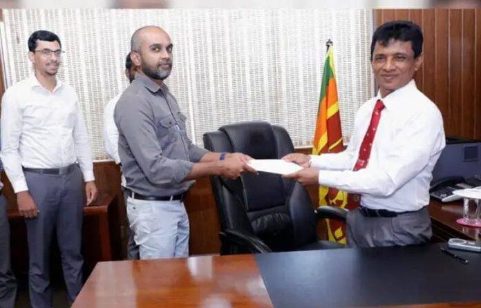 RMV සුද්ද කරන්නම බැහැ වගේද?