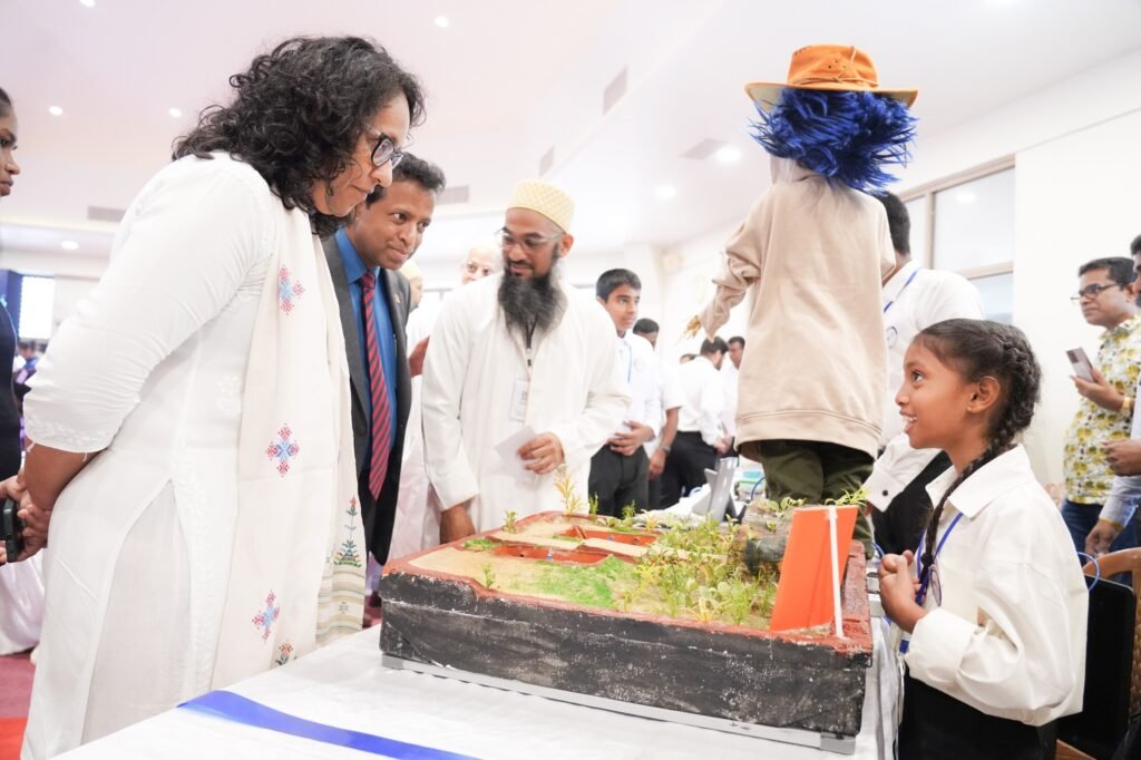 සෑම දරුවෙකුටම නව තාක්ෂණික අවස්ථාවන් හිමිවන අධ්යාපන ක්රමයක් නිර්මාණය කිරීම රජයේ අරමුණයි!