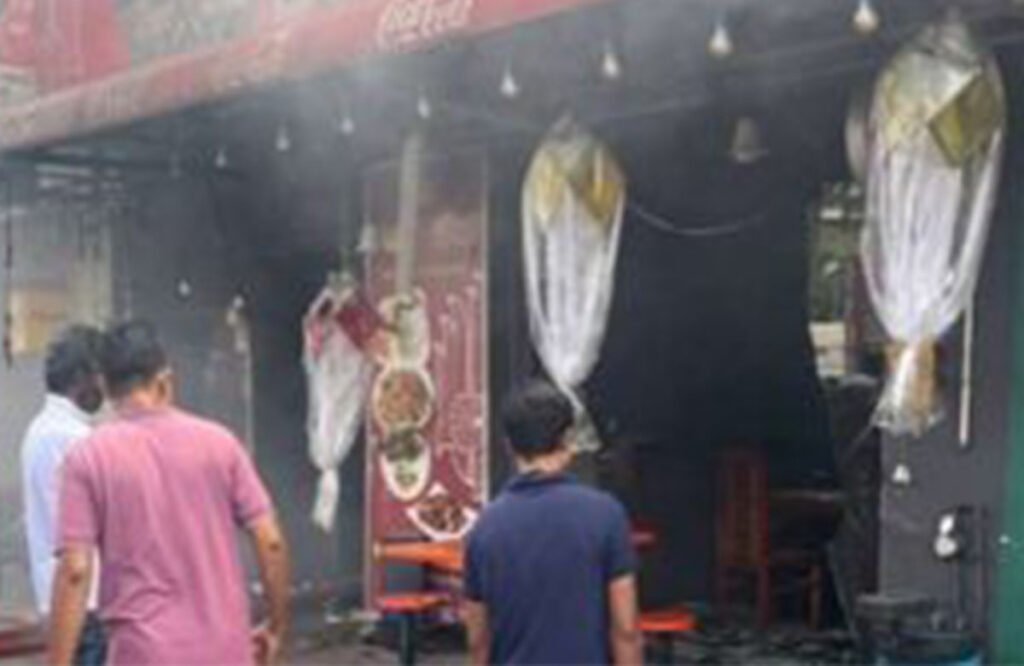 තලවතුගොඩ අවන්හළේ ගින්නෙන් තුවාල වූ තිදෙනාම ජීවිතක්ෂයට!