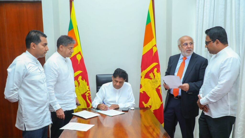 විපක්ෂයෙන් කථානායකට විශේෂ ලිපියක්!