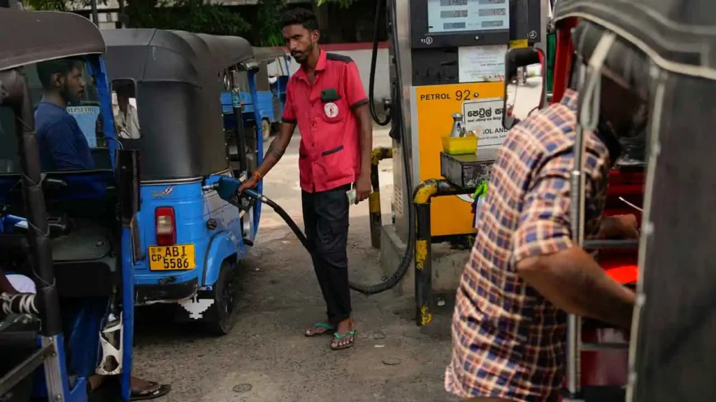 ඉන්ධන මිලේ වෙනසක් වෙයිද?