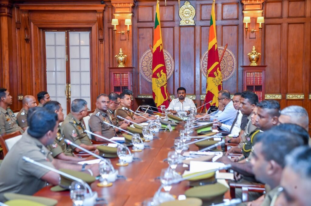 බන්ධනාගාර ගැටළු විසඳීමට කඩිනම් පියවර – ජනාධිපති හා බන්ධනාගාර නිලධාරීන් අතර විශේෂ සාකච්ජාවක්!