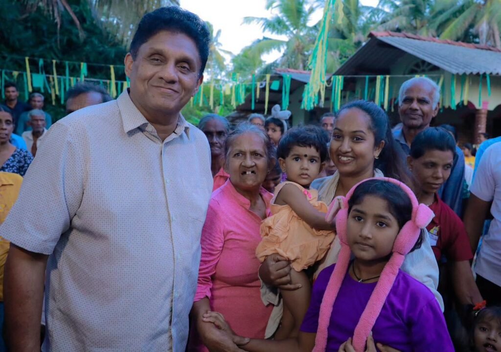 රජයේ විහිළුකාර ප්‍රතිපත්ති නිසා ලක්ෂ 220ම අනාථයි – සජිත්