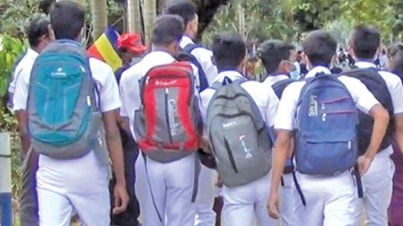 මහනුවර සහ නුවරඑළිය පාසල් හෙට (04) වැසේ!