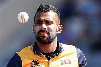 චාමික කරුණාරත්නට වරෙන්තු!