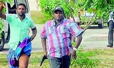 හම්බන්තොට හිටපු නගරාධිපති එරාජ් ප්‍රනාන්දු සියදිවි හානි කරගෙන!