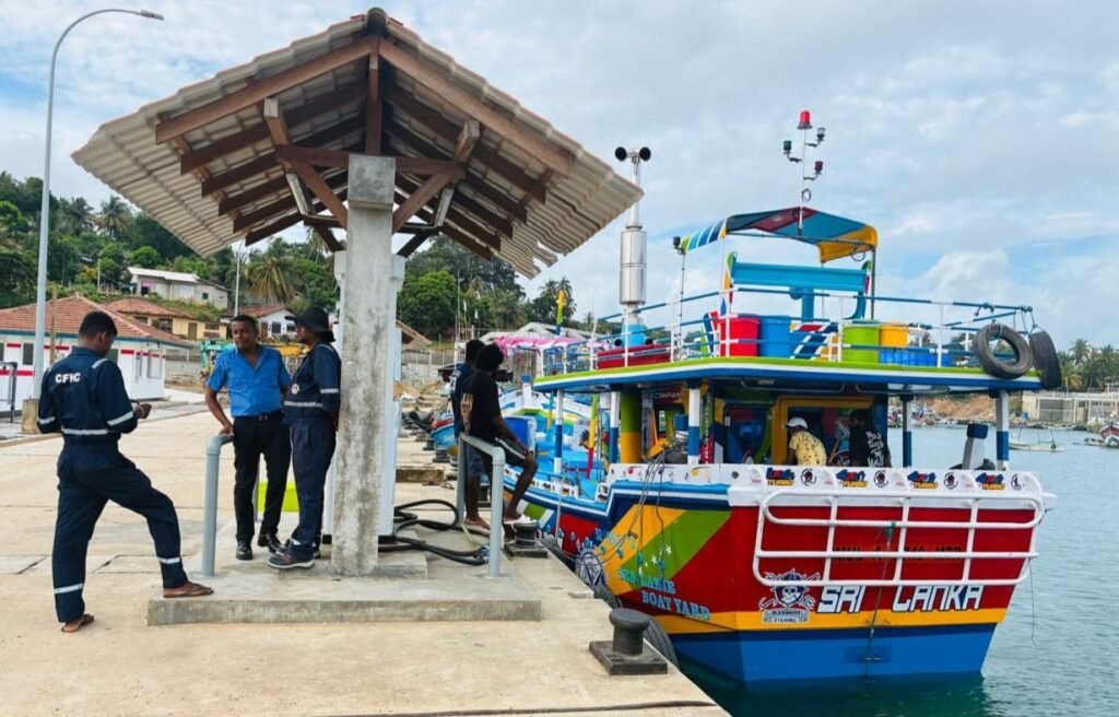ගන්දර ධීවර වරායේ සීමිත මෙහෙයුම් කටයුතු ආරම්භ කෙරේ!