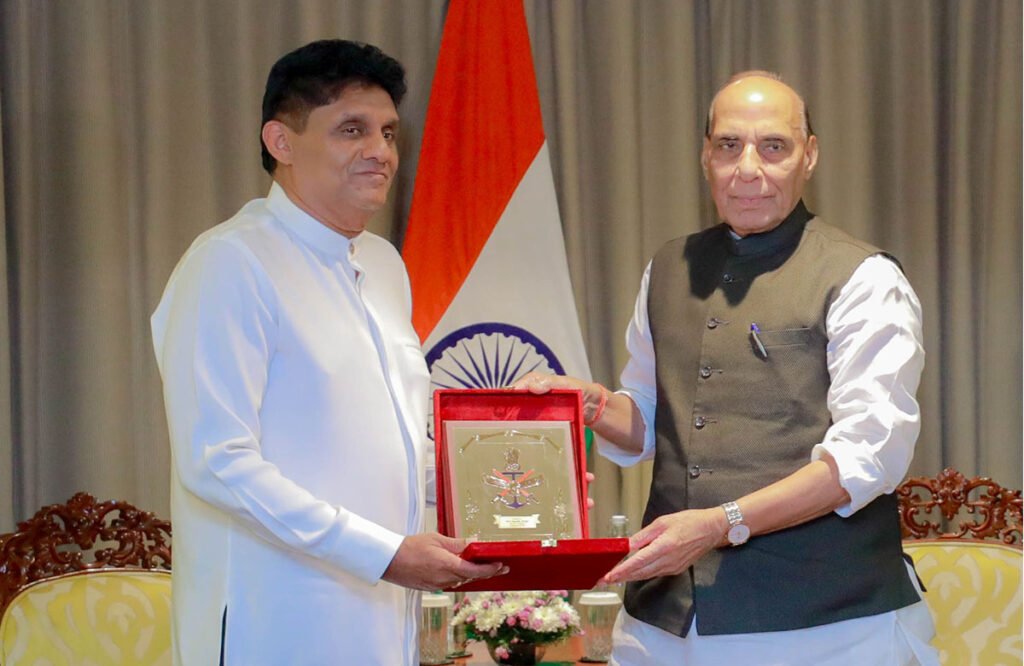 ඉන්දීය ආරක්ෂක ඇමති සහ විපක්ෂ නායක අතර හමුවක්!