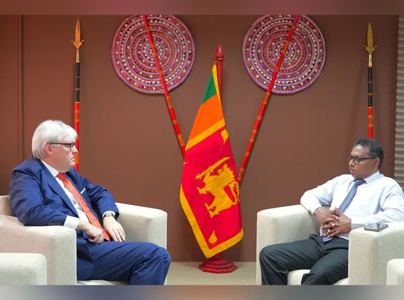බ්‍රිතාන්‍ය මහ කොමසාරිස් ප්‍රජා ශක්ති අගයයි!