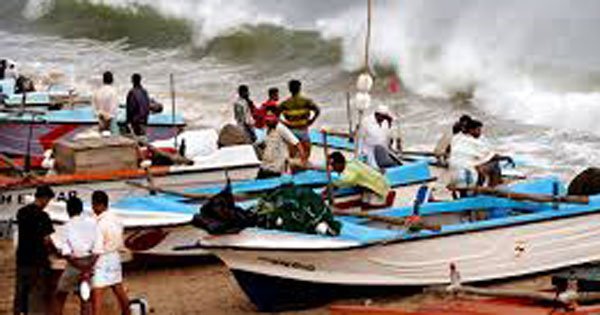 නැවත දැනුම් දෙන තුරු ධීවර හා නාවික කටයුතුවලින් වළකින්න – කාලගුණයෙන් දැනුවත් කිරීමක්!