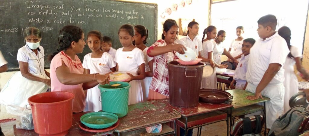 පාසල් පෝෂණ වැඩසටහනට රු.මිලියන 33,600ක්!