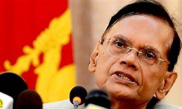 ජී.එල්.අල්ලස් කොමිසමට කැඳවයි!